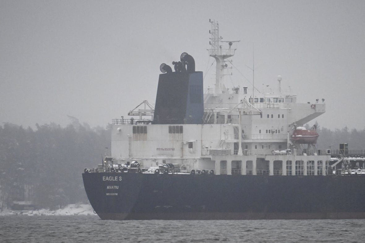 finland-estonia-power-3 Oil tanker Eagle S anchored near the Kilpilahti port in Porvoo, on the Gulf of Finland January 7, 2025.
