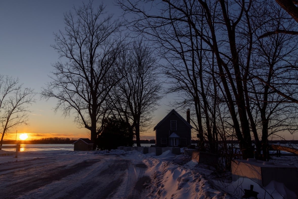 usa-trump-migration-canada-2 Concrete blocks mark the international border between the U.S. state of Vermont and the Canadian province of Quebec, near Alburgh, Vermont, U.S., January 20, 2025.