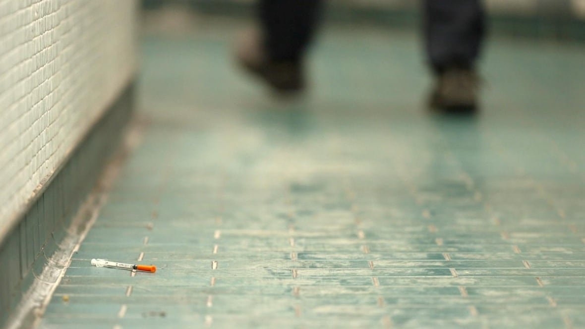 drugs needle in metro