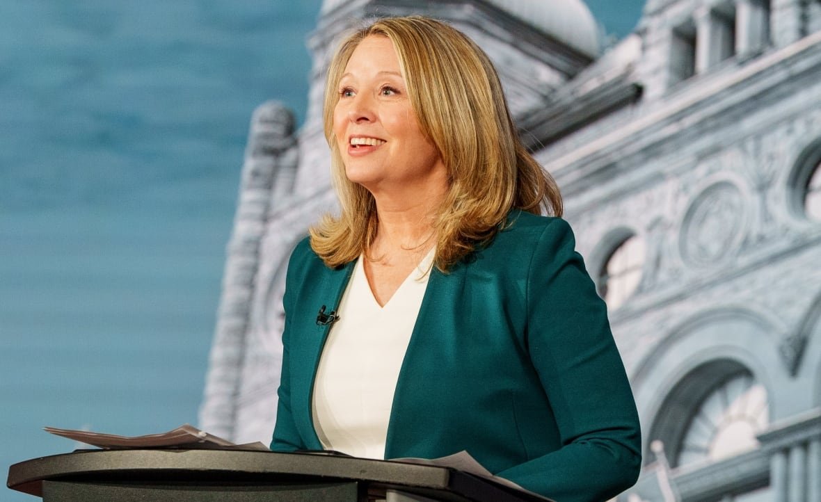 ontario-leaders-debate-3 Marit Stiles at a podium with image of Queen's Park behind her.