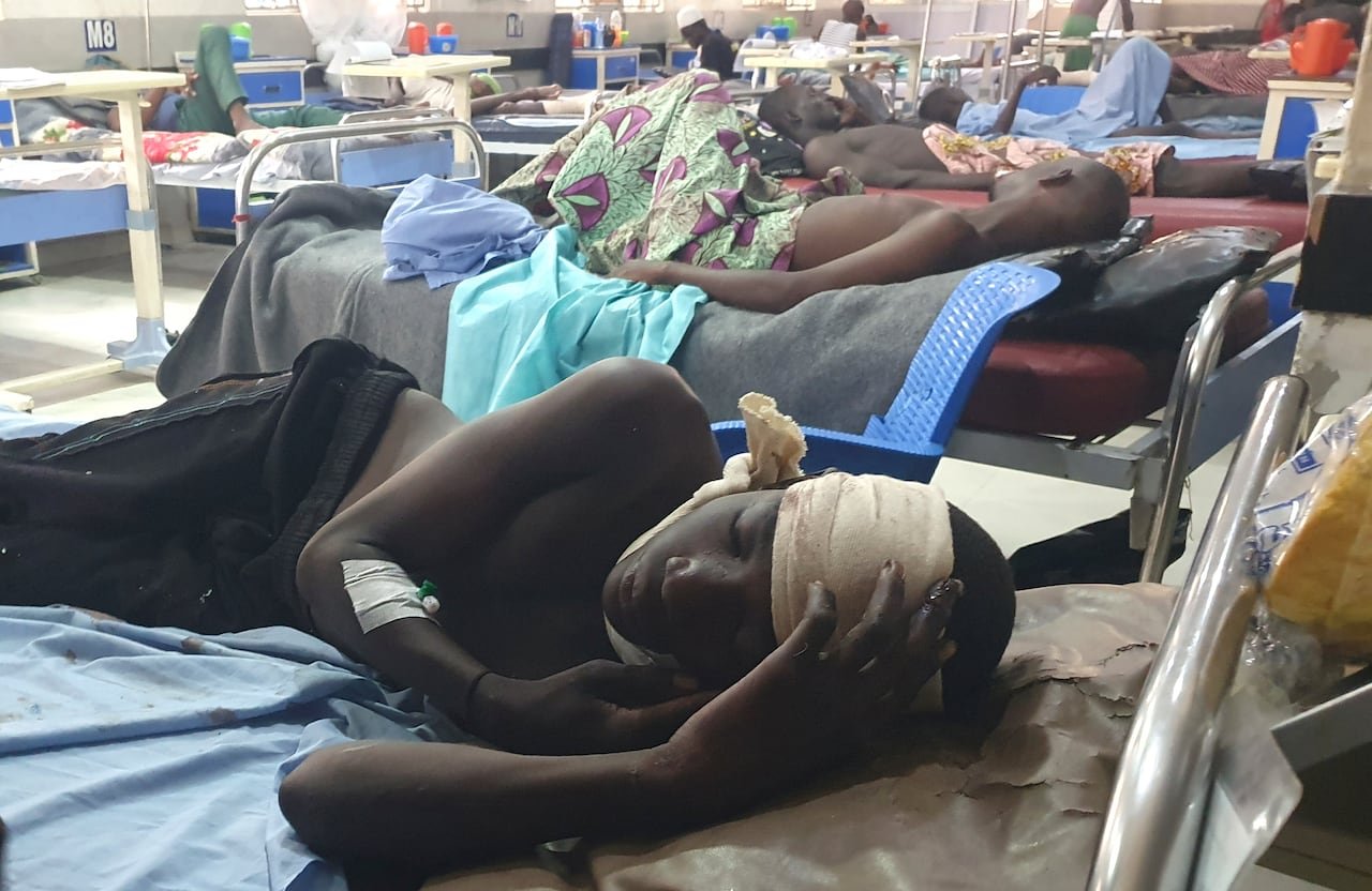 default-525 Patients on hospital beds