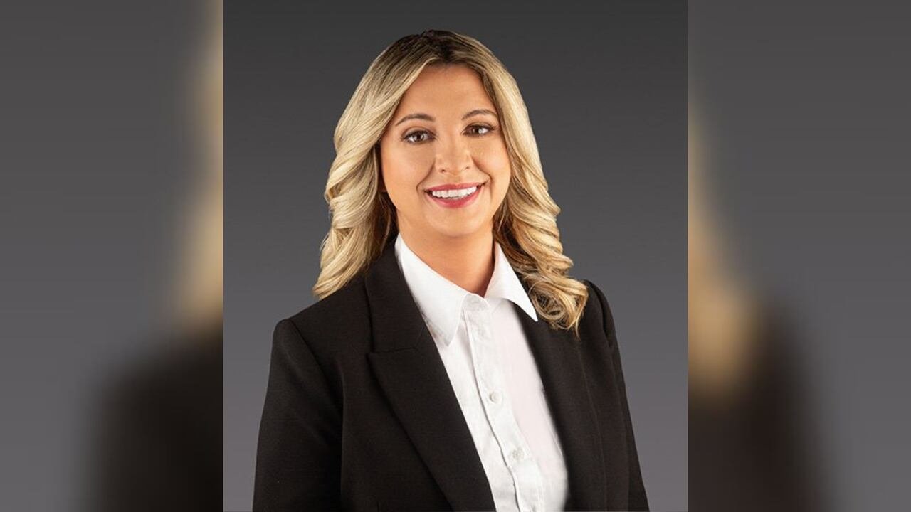 default-124 Screenshot of a woman